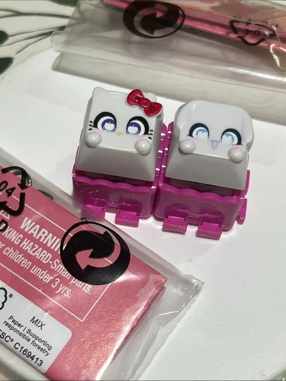 Hello Kitty, and friend Plush Keycap Set with Red Bow -Clickeez